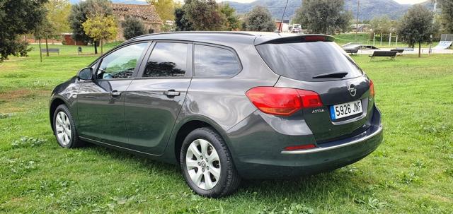 Opel Astra Sport Tourer – 2016 – Image 2