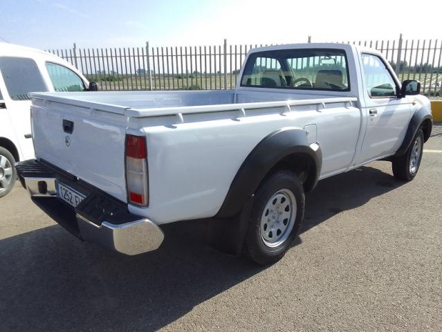 Nissan Pick Up 4x4 2.5 TD – 133 ch – 2006 – Image 3