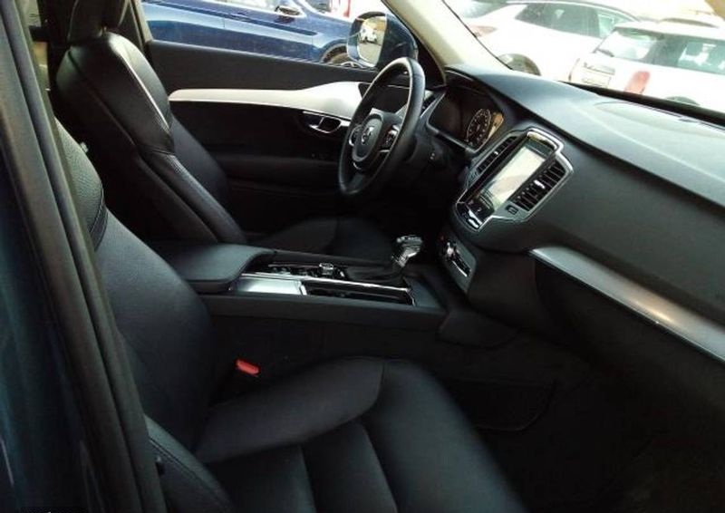 Volvo XC90 2.0 D5 AWD Auto Momentum – 235 ch – 2019 – Image 4